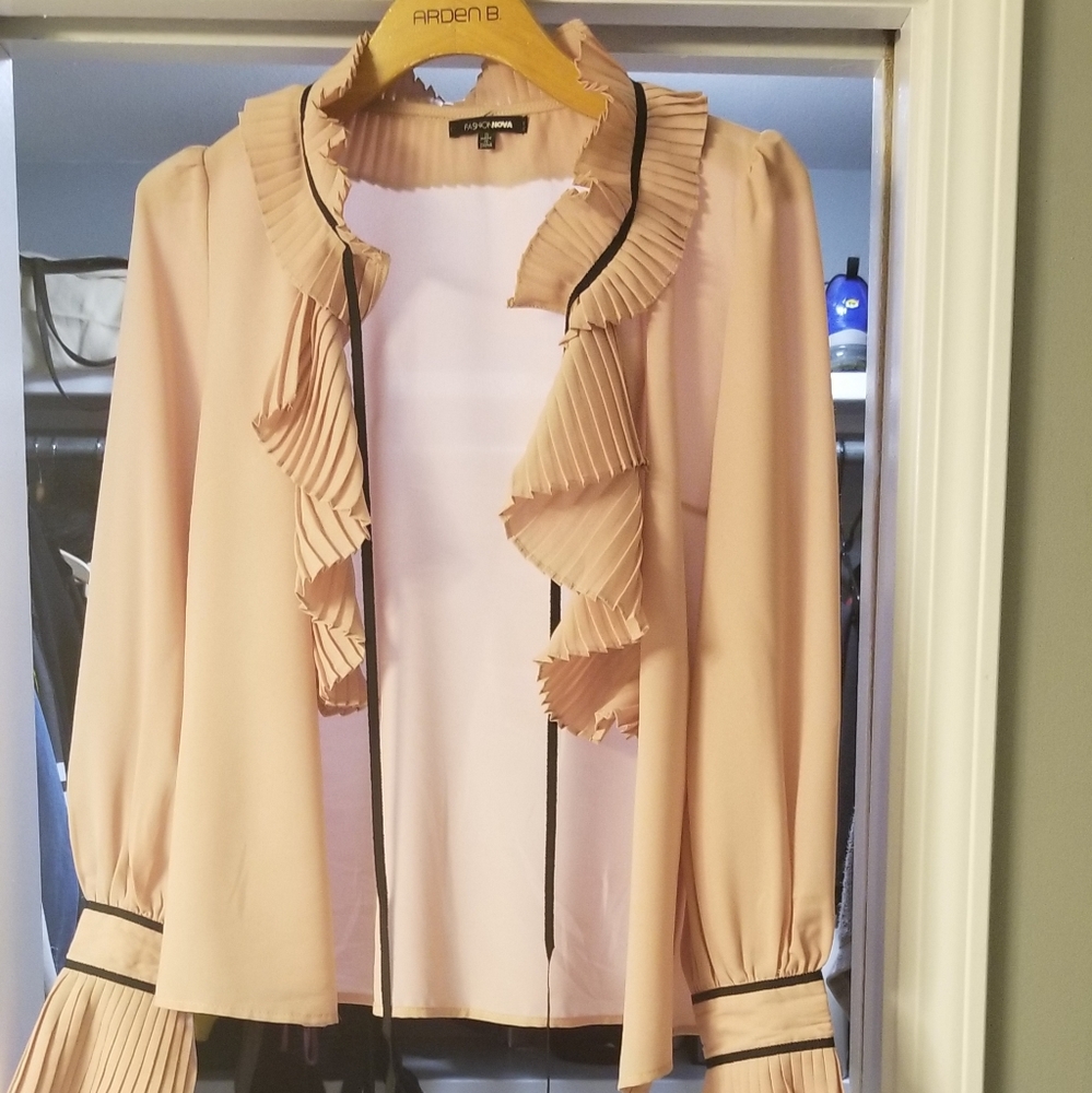 Cute Salmon Pink Top